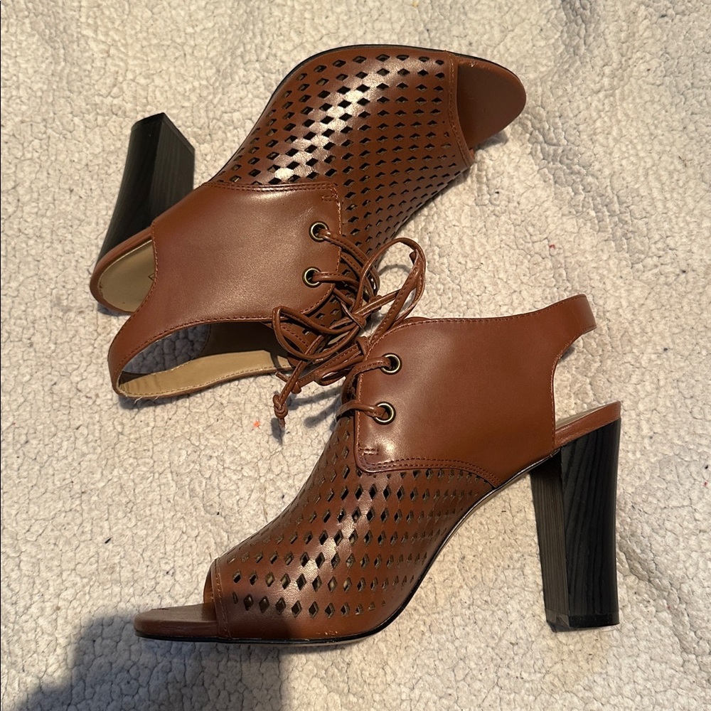 BCBGeneration - Heels - image 3